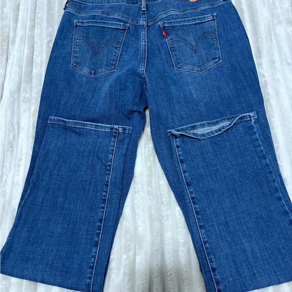 Blue Denim Women's Jeans - Picture 4 of 6